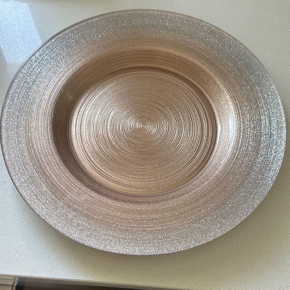 Gold Textured  charger plates set of 6 with Concentric Design